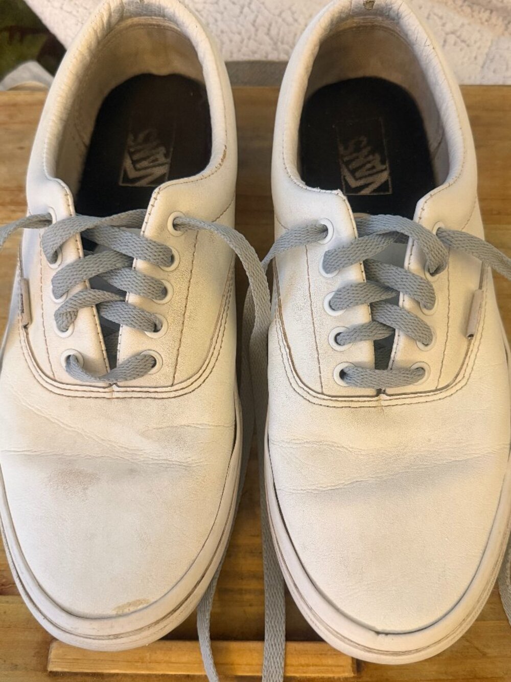 Vans White Leather Sneaker M 10.5